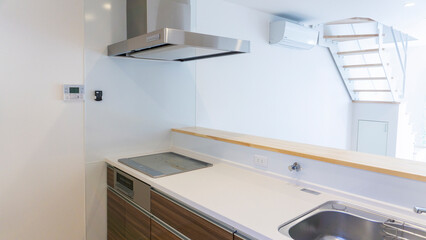 新築の新しいシステムキッチン_01