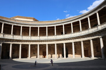 Fototapeta premium カルロス5世宮殿、アルハンブラ宮殿、グラナダ（スペイン）