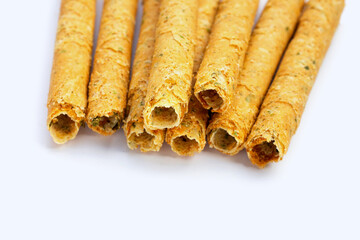 Crispy egg rolls with seaweed