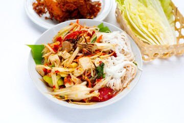 Spicy green papaya salad with vermicelli.