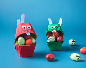 EASTER BUNNIES from an egg carton WITH SWEET GIFTS, Easter crafts with children