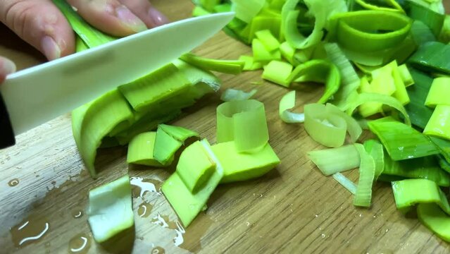Step by step instructions asian cuisine vietnamese hot salad sao whole exact cooking process from slicing to frying celery leeks pork or beef cilantro it is very tasty all this cuts with a knife sip