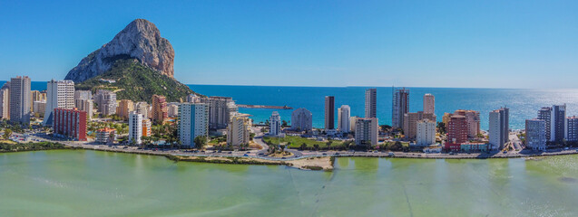Panorámica del Peñón de Ifach desde las salinas o le salines
