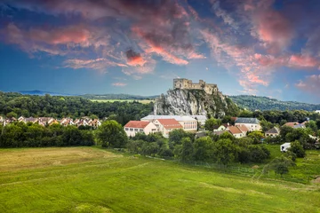 Fototapeten Beckov castle in Slovakia near Trencin town © Fyle