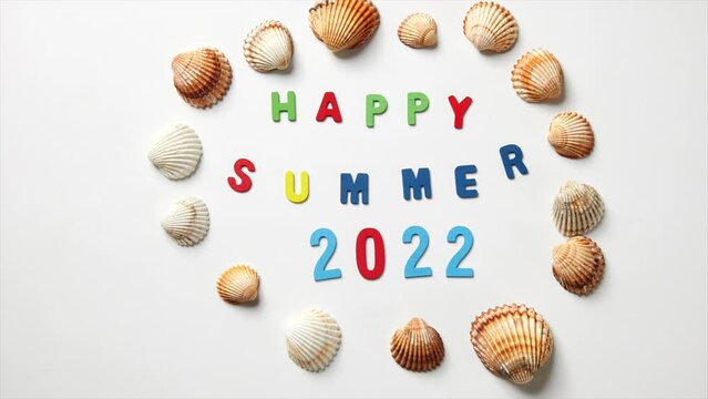 Happy summer 2022 with seashells stopmotion