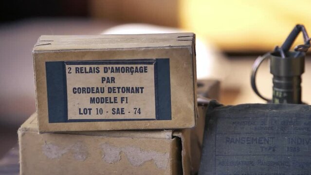 World War II ammunition/Munitions de la seconde guerre mondiale