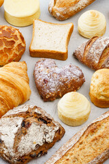 さまざまな種類のパン