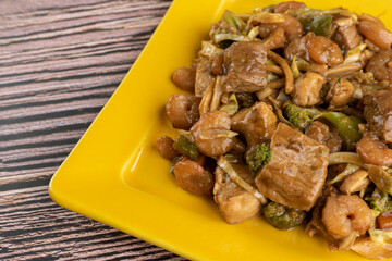 Meal - Beef, Chicken and Shrimp Yakisoba with Vegetables