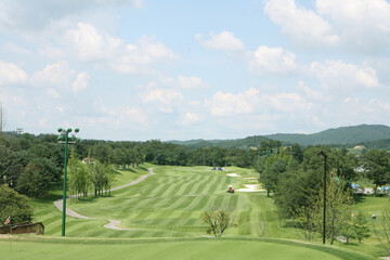 healthy and strong diet sports with green grass and beautiful golf course blue sky golf, 푸른잔디 아름다운 골프장 파란하늘 골프로 건강하고 튼튼한 다이어트 스포츠