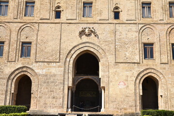 Façade du palais de la Zisa à Palerme. Sicile