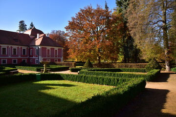 Ostrov castle park