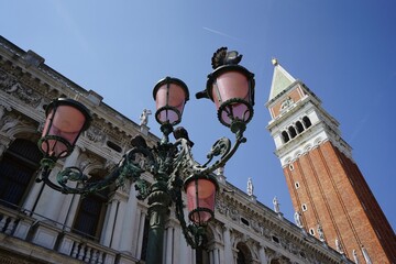Fototapeta na wymiar Markus Platz in Venedig