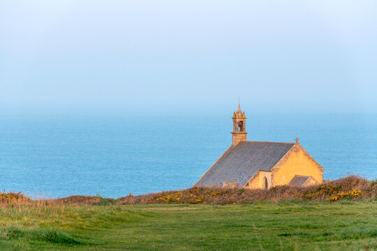 Chapelle Saint Tey Pointe du Van en Bretagne