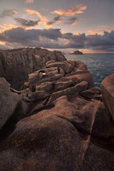 Of Thousandfold Cracks