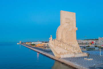 Sunrise view of Padrao dos Descobrimentos - Monument of the Discoveries in Belem, Lisbon, Portugal - obrazy, fototapety, plakaty