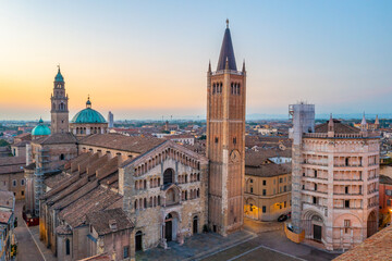 Sunrise view of the Cathedral of Parma in Italy - obrazy, fototapety, plakaty