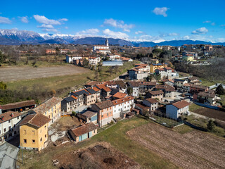 Fototapeta na wymiar Ancient and picturesque village on the hills of Friuli. Conoglano di Cassacco