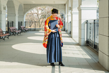 卒業を迎えた女子大学生