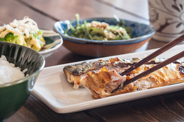 Fototapeta na wymiar 和食の焼き魚。健康的な朝食のおかず、焼き鯖。