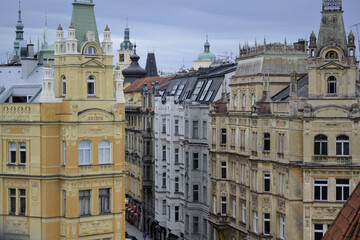 Widok na kolorowe kamienice, Josefov, Praga, Czechy - obrazy, fototapety, plakaty
