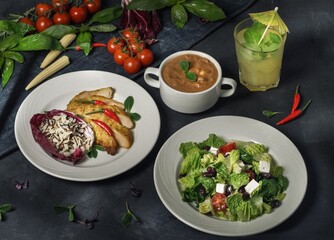 salad with chicken and vegetables