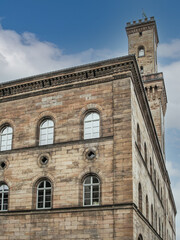 Fototapeta na wymiar Das Rathaus von Fürth in Bayern von der Seite nach oben fotografiert