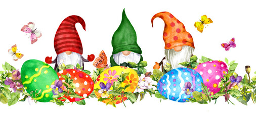 Obraz na płótnie Canvas Funny gnomes, Easter eggs, colorful flowers, green grass. Floral seamless border. Watercolor repeated frame for holiday