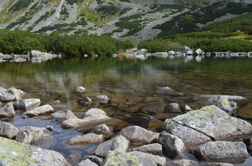 Tatry, Dolina Pięciu Stawów Polskich, nad stawem we wrześniu