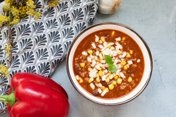 Pyszna zupa meksykańska idealna na rozgrzanie