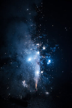 Table fireworks at night © Bjarne