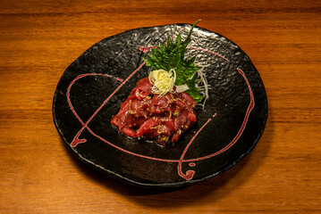 Red tuna tartar with white truffle oil