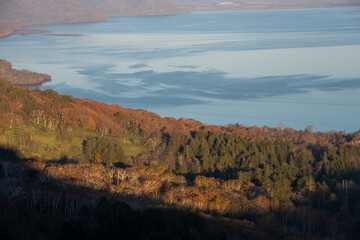 夕暮れの屈斜路湖