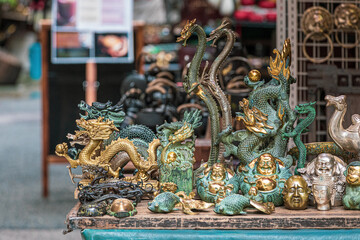 Obraz premium Dragon Statue decoration in market