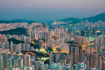 Fototapeta na wymiar iconic evening scene of cityscape of Hong Kong