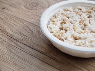 아시아 음식 보리밥, 식사