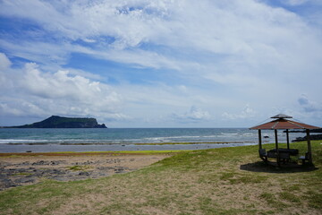 fine seaside view with clouds