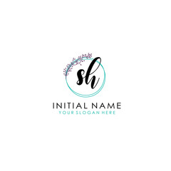 Obraz premium SH Initial letter handwriting and signature logo. Beauty vector initial logo .Fashion boutique floral and botanical