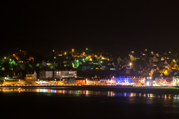 Fototapeta na wymiar Ville de nuit, Camaret sur Mer, Bretagne, Presqu'île de Crozon