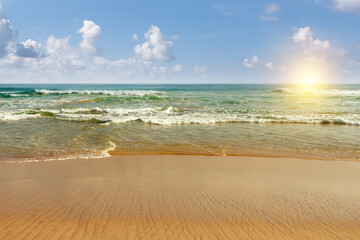 Fototapeta na wymiar Beautiful sandy beach.