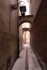 Many beautiful old buildings, streets and temples have been preserved in old Warsaw. Warsaw (Poland).