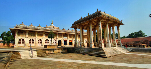 Sarkhej Roza Ahmedabad in India © Virendra Photography/Wirestock Creators