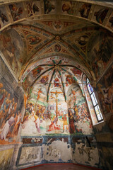 Fototapeta na wymiar San Daniele del Friuli - Church of Saint Antonio Abate. Frescoes by Pellegrino da San Daniele from the 15th century