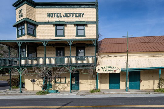 Coulterville, CA; 03/02/2022; Photo of the historical Hotel Jeffery and Magnolia Saloon in Coulterville, California