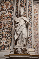 Fototapeta na wymiar Statue de l'Immacolata Concezione de Palerme. Sicile 