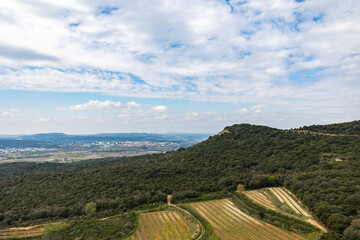 Vue sur Bagnols-sur-Cèze depuis la Château de Gicon (Occitanie, France)