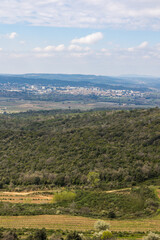 Vue sur Bagnols-sur-Cèze depuis la Château de Gicon (Occitanie, France)