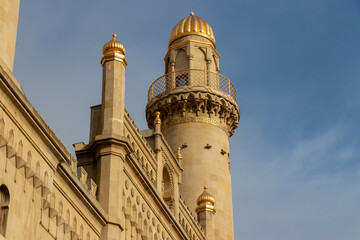 Fototapeta na wymiar Teze Pir mosque in Baku. Islamic buildings in Azerbaijan.