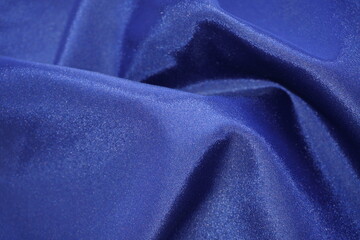 ビロード感のある青色の布