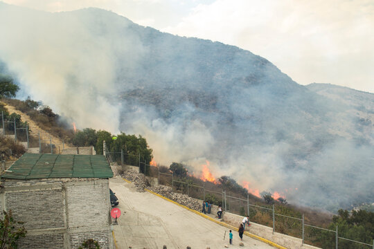 Incendio en el Cerro de Buenos Aires, Ecatepec, M&eacute;xico
