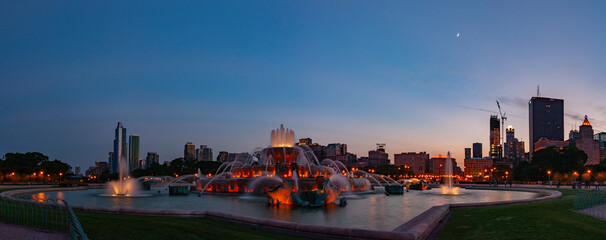 542-39 Buckingham Fountain Twilight Pano